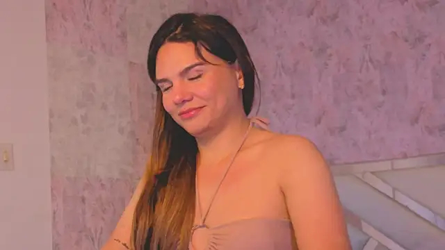 april_summer_ Live Webcam on Stripchat