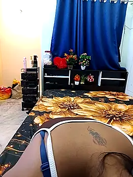 tinaa_baby - Tinaa_baby's free webcam - UK Sex Cams