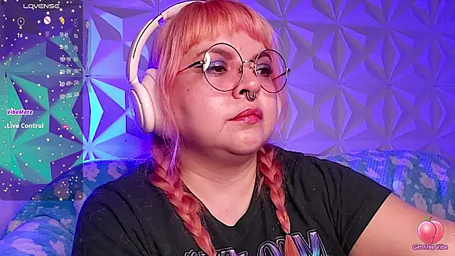 satyn_doll - Satyn_doll's free webcam - UK Sex Cams