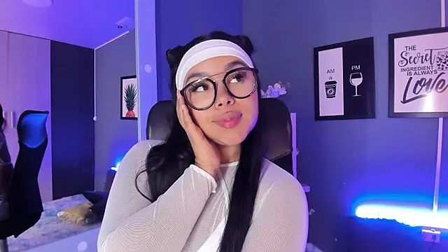 marianagarciaa__ - MarianaGarciaa__'s free webcam - UK Sex Cams