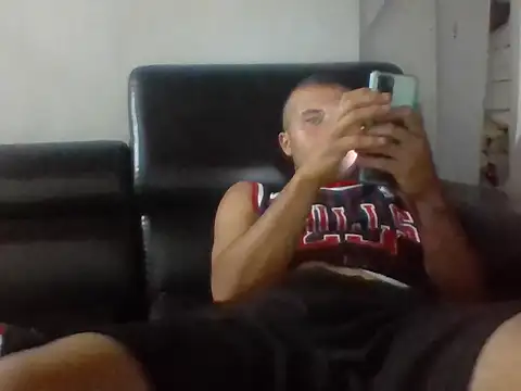 santiii___12 - Santiii___12's free webcam - UK Sex Cams