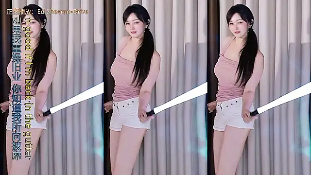 美女xiaoya666--baby在线直播