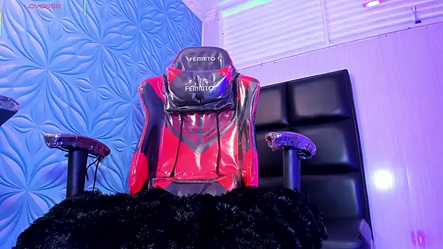 Milk_max_18 live sex cam