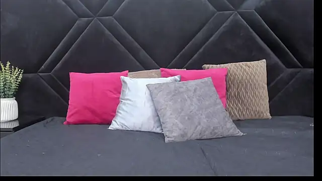 dantzel_ - Dantzel_'s free webcam - UK Sex Cams