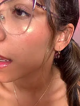 Webcam Model (elegant__rouse)  is live.Free join now!