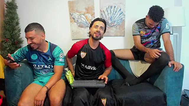 heteros_curious - Heteros_curious's free webcam - UK Sex Cams