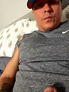 doggiidick (Ask my age) - Cum Show in public 💦