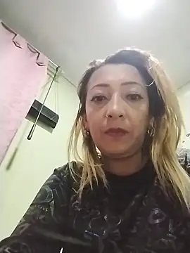 anita-vegga - Anita-Vegga's free webcam - UK Sex Cams