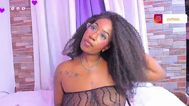 brandy_brown_ - Brandy_brown_'s free webcam - UK Sex Cams