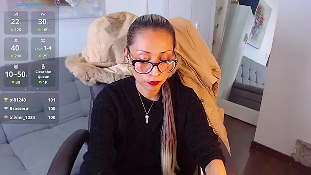 alexia_james_ - Alexia_james_'s free webcam - UK Sex Cams