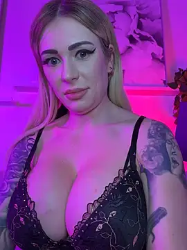Webcam Model (SelinaGalinsky6)  is live.Free join now!