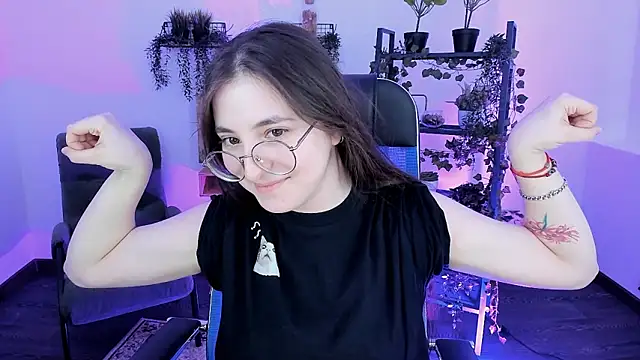 VirtuallVoyant live sex cam