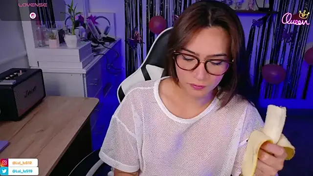 imlui_lu (F young) - Get me naked spank butt