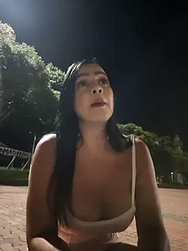 _kathalopez_ (F milf) - Fingers inside pussy here public