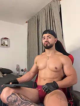 ezzio_scolaro - Ezzio_Scolaro's free webcam - UK Sex Cams