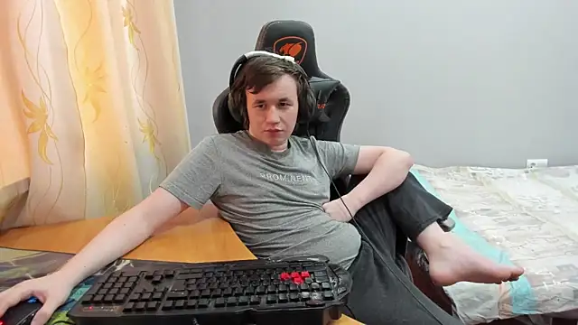 iliaskrislove - Iliaskrislove's free webcam - UK Sex Cams