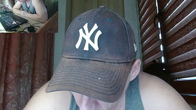 poliglotjoe1 - Poliglotjoe1's free webcam - UK Sex Cams