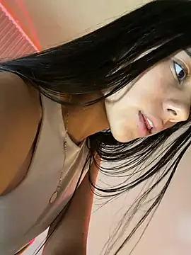 Webcam Model (Lilybeeth)  is live.Free join now!