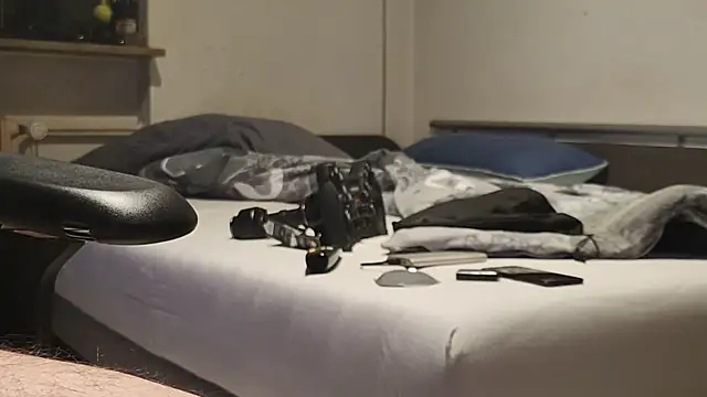 Alphapimmelchen live sex cam