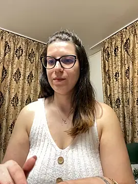 nadiranoor - NadiraNoor's free webcam - UK Sex Cams