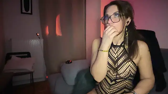 valerypbb - ValeryPbb's free webcam - UK Sex Cams