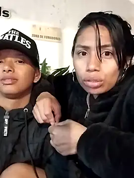 melanyandrizooos - MelanyAndRizooos's free webcam - UK Sex Cams