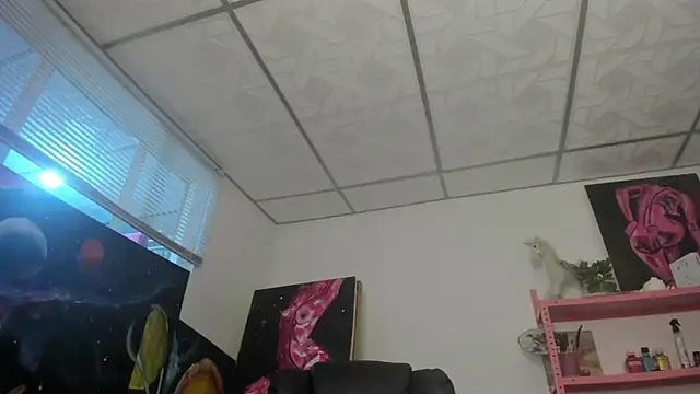 mariecam420 - Mariecam420's free webcam - UK Sex Cams