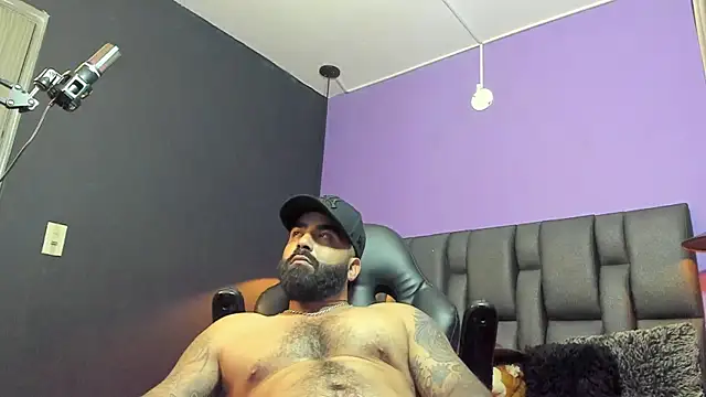 Lyon_vach live sex cam