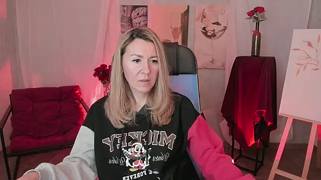 donnasmitth - DonnaSmitth's free webcam - UK Sex Cams