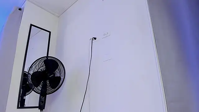 DominicParkerr webcam stripchat model stream image