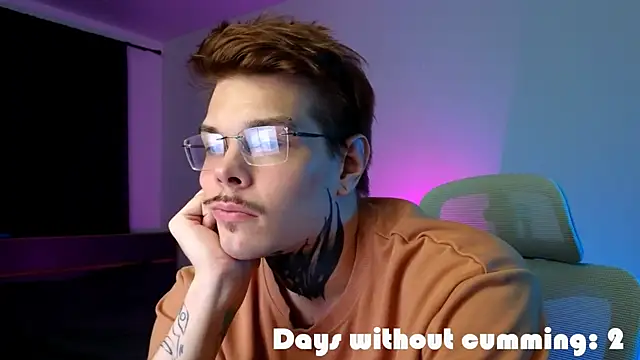 denis_here - DENIS_HERE's free webcam - UK Sex Cams