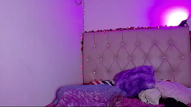 manumeow1 - Manumeow1's free webcam - UK Sex Cams