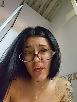 Webcam Model (Roma_xxx)  is live.Free join now!