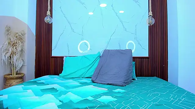 loversinfire2 - Loversinfire2's free webcam - UK Sex Cams