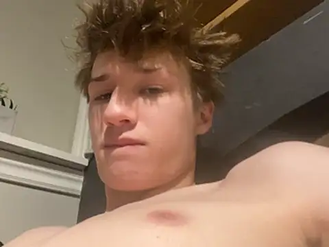 yourwhiteboy1 (M twink) - Oil on abs and biceps show