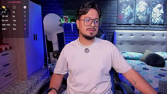 DaviidEvans_'s Stripchat show and profile