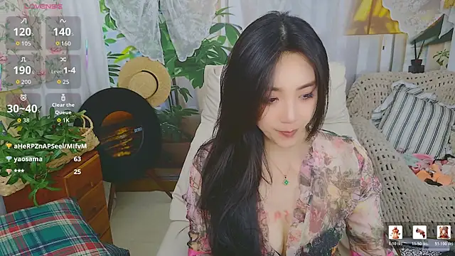 美女aquarius-Tianbao在线直播