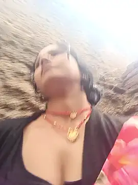 Webcam Model (Jooli_xx)  is live.Free join now!