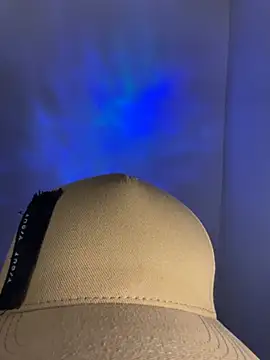 maximuz1920 (M young) - Bañarme en miel.🍯💦🥵.