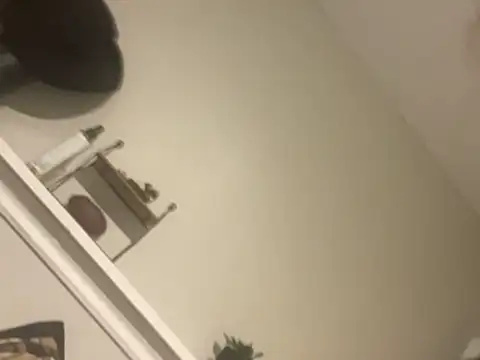 yourwhiteboy1 (M twink) - Oil on abs and biceps show