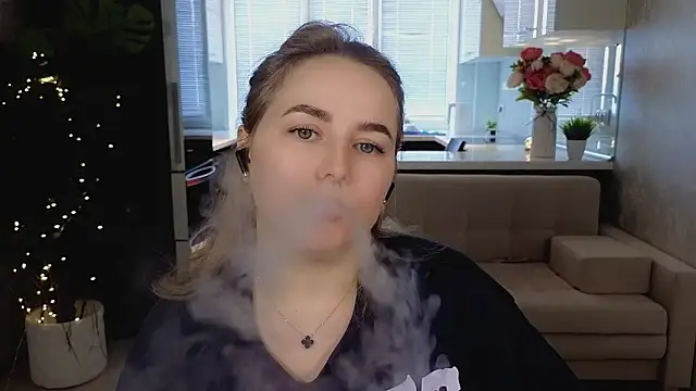 mira_mermayd - Mira_Mermayd's free webcam - UK Sex Cams