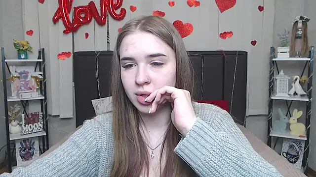 laurahlot - LauraHlot's free webcam - UK Sex Cams