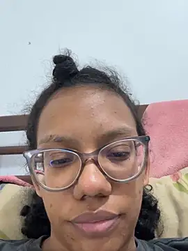 valen_1990 (Ask my age) - Masturbación : anal pose la rana