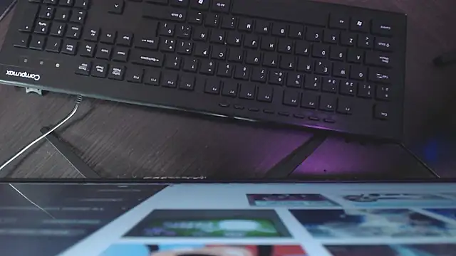 lia_cr1 - Lia_cr1's free webcam - UK Sex Cams