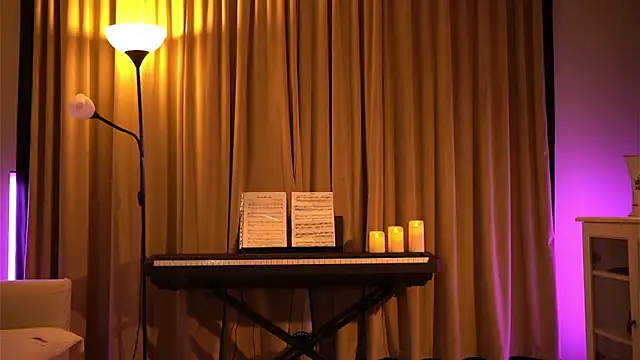 your_nicolett - Your_Nicolett's free webcam - UK Sex Cams