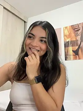 Cat2525 live sex cam