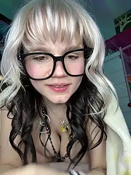 Cutiepiespanks's live cam