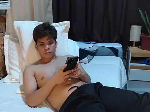 cumwhat_me (M young) - be your pet?