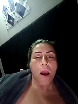 Webcam Model (maynor_1998)  is live.Free join now!