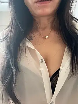 aniani11 - Aniani11's free webcam - UK Sex Cams